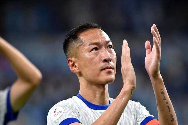 赛地聚焦——法国杯今夜热度飙升，北京国安状态回暖，更衣室稳定，资深球员宣示担当(北京国安比赛图片)