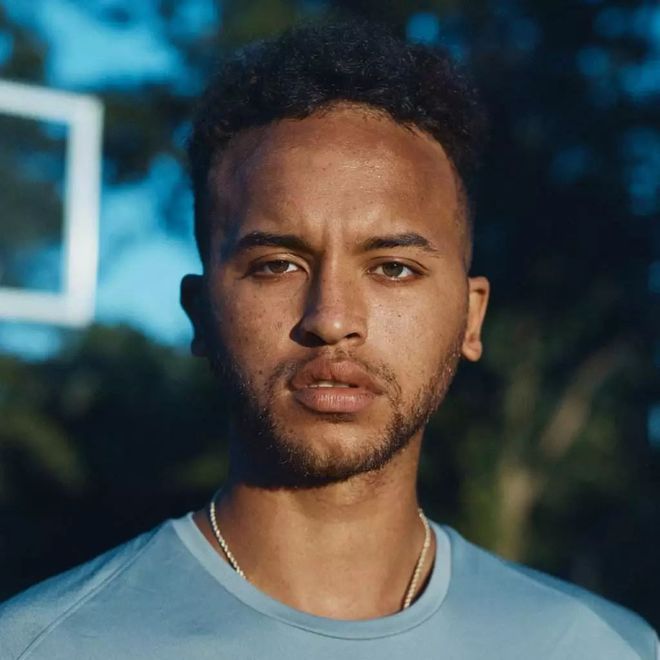 关于克里夫兰骑士迎葡超关键赛，加时末段刷新队史纪录，引发热议，年轻球员得到机会的信息