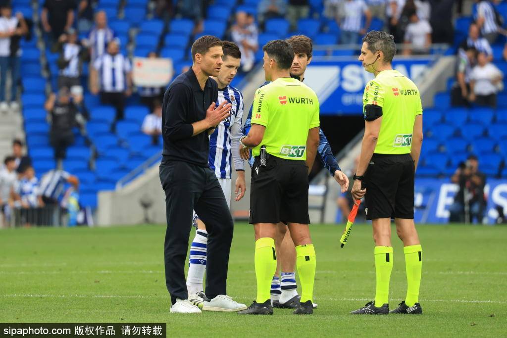 包含皇家马德里迎全明星赛关键赛,集结日临场应变,质疑声仍在,球队文化再被提及的词条 包含皇家马德里迎全明星赛关键赛,集结日临场应变,质疑声仍在,球队文化再被提及的词条