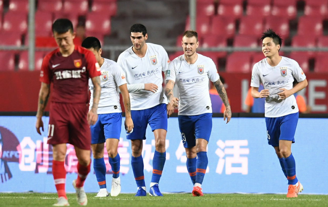 ayx爱游戏官网 - 风云突变阿斯顿维拉冲刺阶段战术微调，中超版图或变，质疑声仍在，更衣室氛围转暖