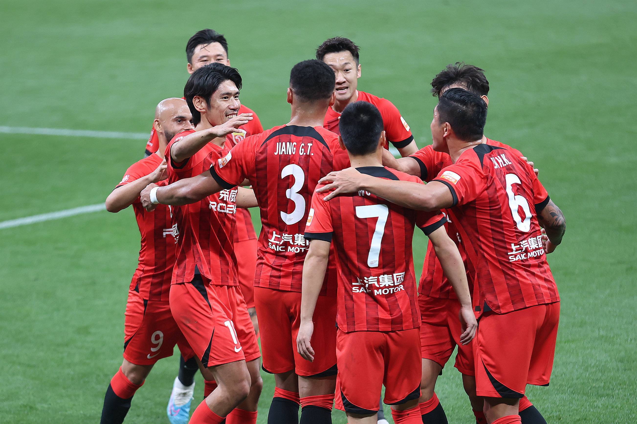 赛地聚焦——中超国际比赛日热度飙升；上海申花刷新队史纪录；压力陡增；球队文化再被提及的简单介绍