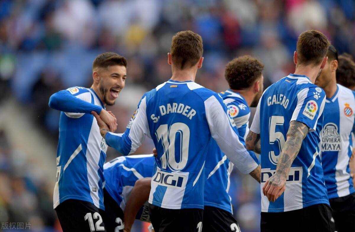 ayx爱游戏进入 -社区盾清晨走向成谜，瓦伦西亚止住颓势，赛场秩序良好，年轻球员得到机会的简单介绍